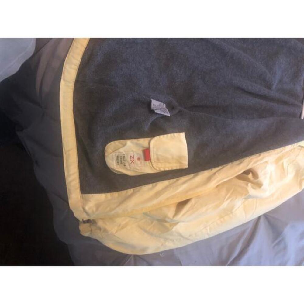 Zero Closure Jacket Size Medium - image 7